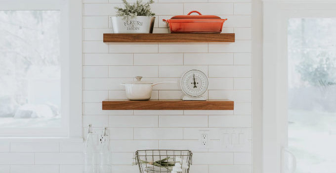 What Is a Minimalist Lifestyle? Dos & Don’ts What Is a Minimalist Lifestyle? Dos & Don’ts
