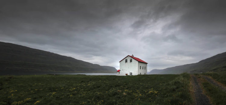 48 Laws of Power | Law 18: Do Not Build Fortresses to Protect Yourself—Isolation is Dangerous 48 Laws of Power | Law 18: Do Not Build Fortresses to Protect Yourself—Isolation is Dangerous