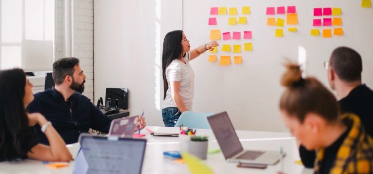 What Makes a Business Successful? 6 Essential Factors What Makes a Business Successful? 6 Essential Factors