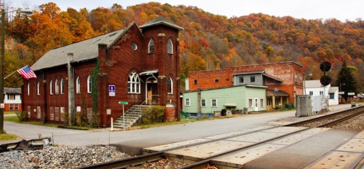 Appalachian Culture: As Dysfunctional as in Hillbilly Elegy? Appalachian Culture: As Dysfunctional as in Hillbilly Elegy?