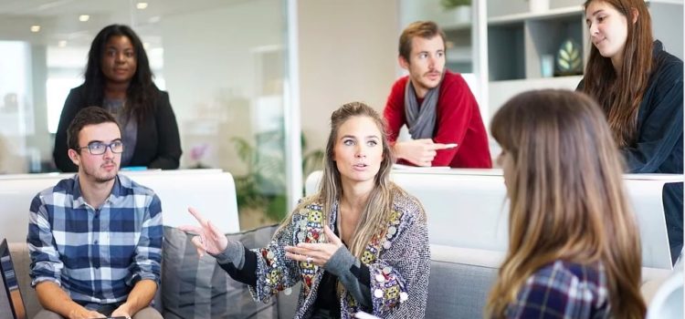 What Does a Tech Lead Do in Software Engineering? What Does a Tech Lead Do in Software Engineering?
