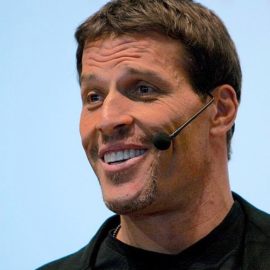 5 Best Books from Tony Robbins’ Book List