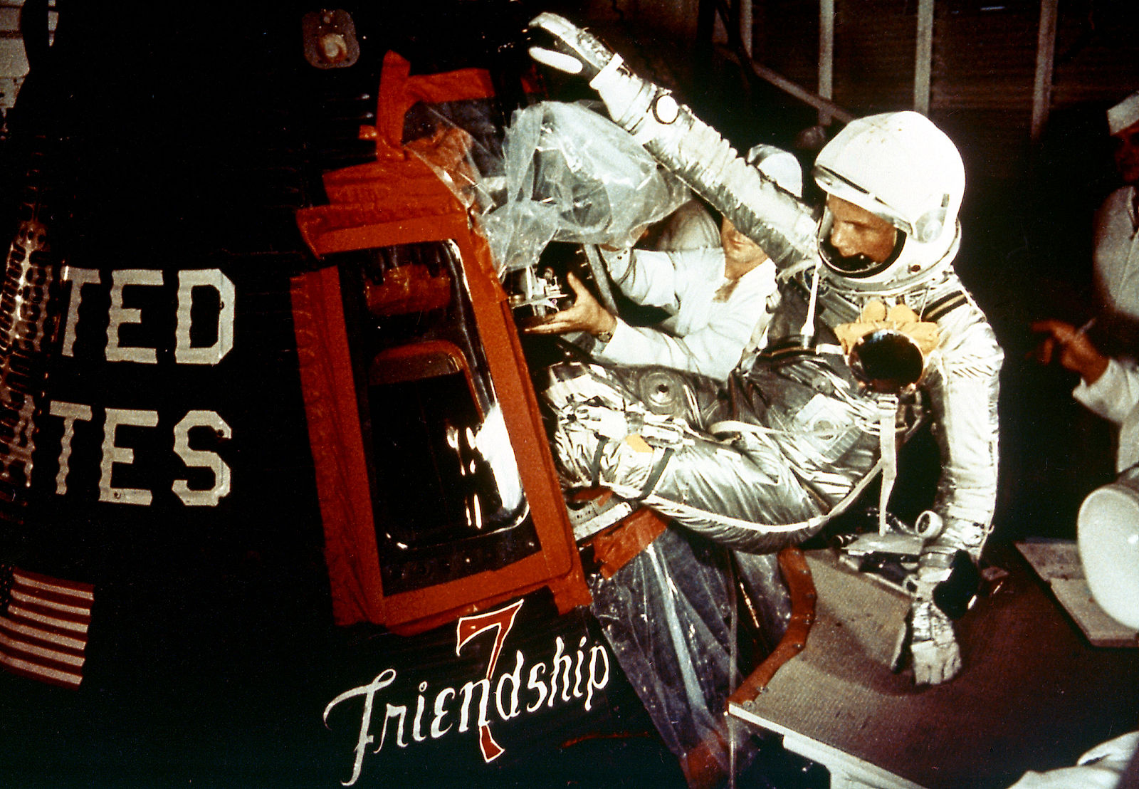 NASA's Friendship 7 Mission: Launching a Man Into Orbit | Shortform Books
