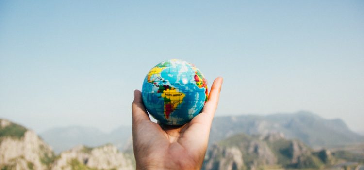 International Advertising: A Country-by-Country Guide International Advertising: A Country-by-Country Guide