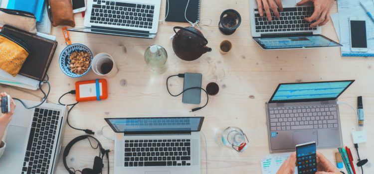 Managing Commitments: Tips + Advice for a Hectic Life Managing Commitments: Tips + Advice for a Hectic Life