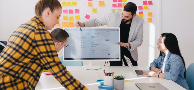 What Makes a Good Salesperson: The SPIN Strategy What Makes a Good Salesperson: The SPIN Strategy