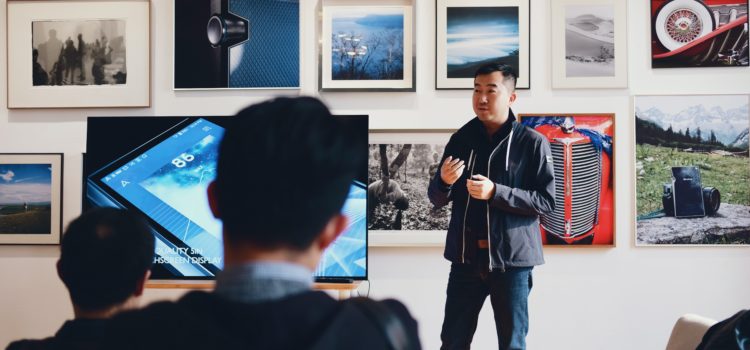 How to Use Visual Aids in Public Speaking How to Use Visual Aids in Public Speaking