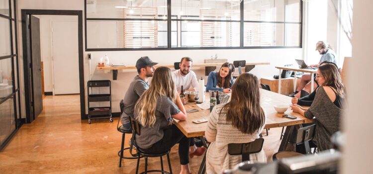 How to Create a Positive Work Culture in 2 Ways The 3 Common Characteristics of a Good Business