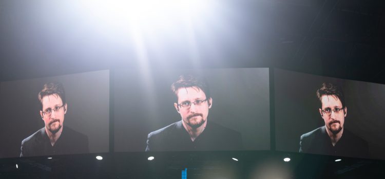 Who is Edward Joseph Snowden, NSA Whistleblower? Who is Edward Joseph Snowden, NSA Whistleblower?