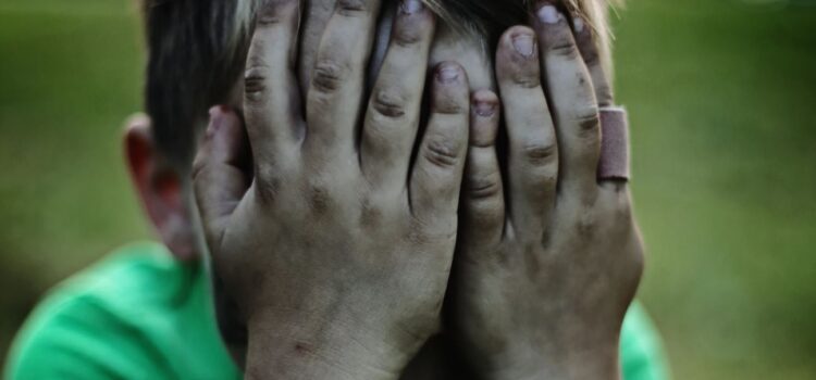 David Pelzer: Abuse From His Mother Lasts for Years a-child-called-it-dave-pelzer-abuse