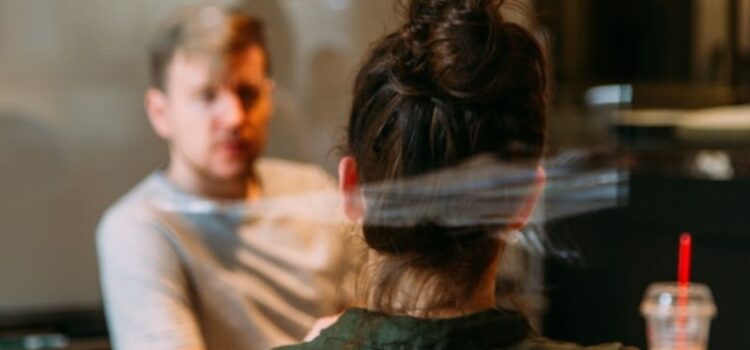 How to Stop Monopolizing Conversations (and Stop Others, Too) How to Stop Monopolizing Conversations (and Stop Others, Too)
