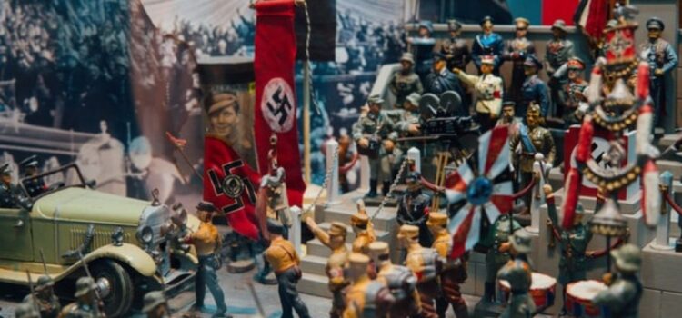 Holocaust Statues: A Reminder of Nazi Atrocities Holocaust Statues: A Reminder of Nazi Atrocities