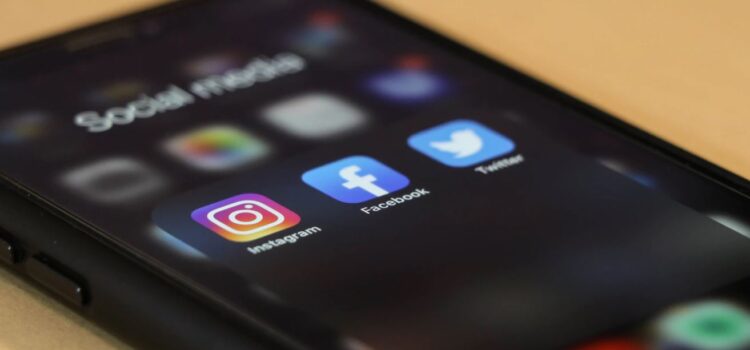 Advance Your Career With Social Media Networking Advance Your Career With Social Media Networking