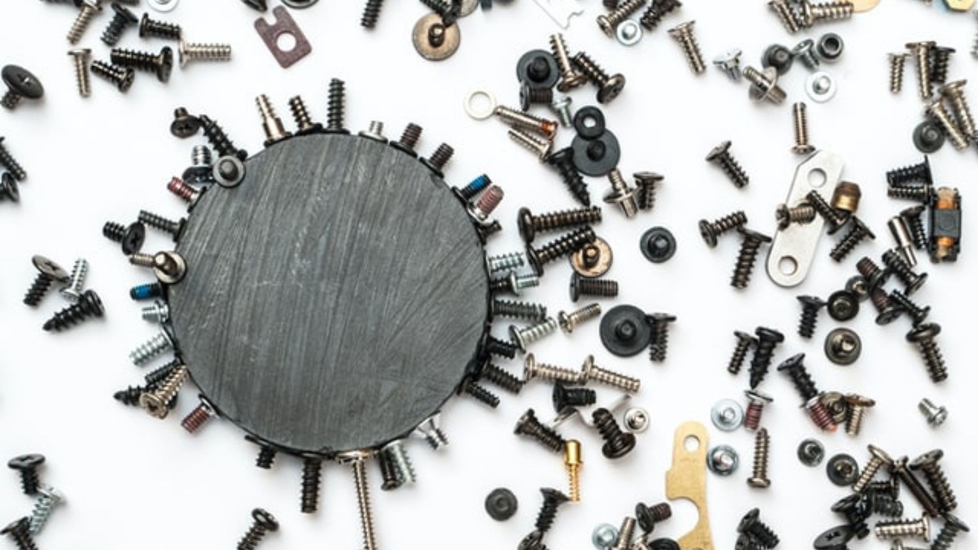 The Law of Magnetism: Who You Are Is Who You Attract - Shortform Books