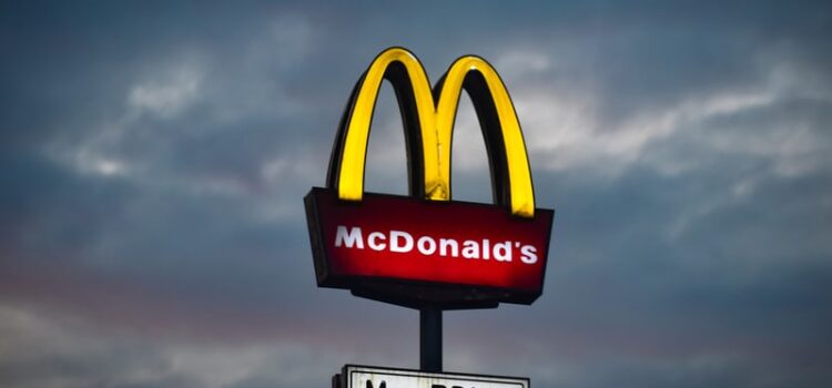 Carl Karcher: The McDonald’s Entrepreneur Carl Karcher: The McDonald’s Entrepreneur