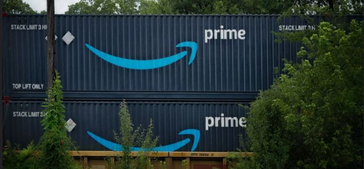 Amazon: Competitive Advantage & How They Won