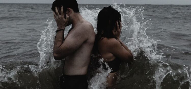 How to Handle Fights in a Relationship: Advice & Tips How to Handle Fights in a Relationship: Advice & Tips