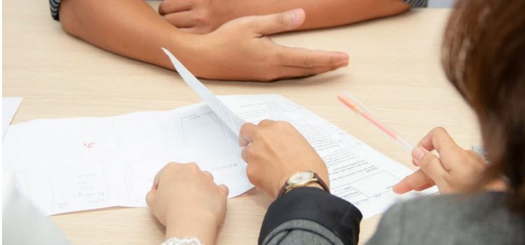 Red Flags in Interviews for Candidates and Interviewers Red Flags in Interviews for Candidates and Interviewers