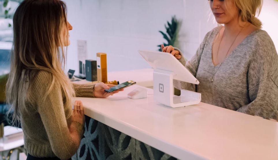 Caveat Emptor and Caveat Venditor The Sales Revolution Shortform Books