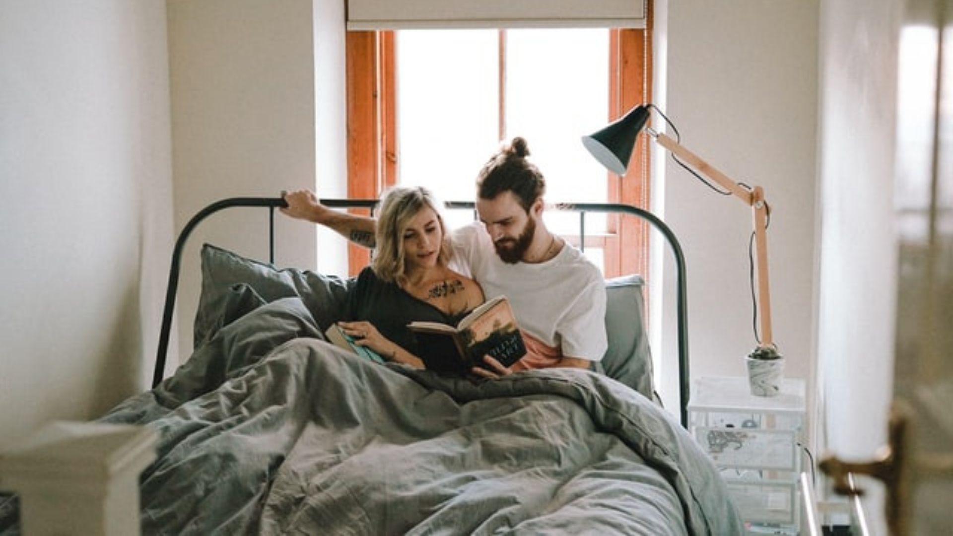 Mating in Captivity by Esther Perel: Book Overview | Shortform Books