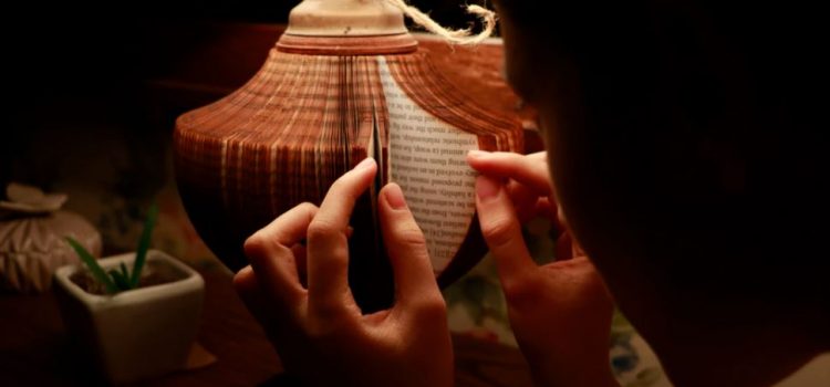 How to Read Fiction With an Analytical Eye How to Read Fiction With an Analytical Eye
