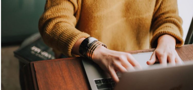 How to Write a Sales Script: Tips and Roadmap How to Write a Sales Script: Tips and Roadmap