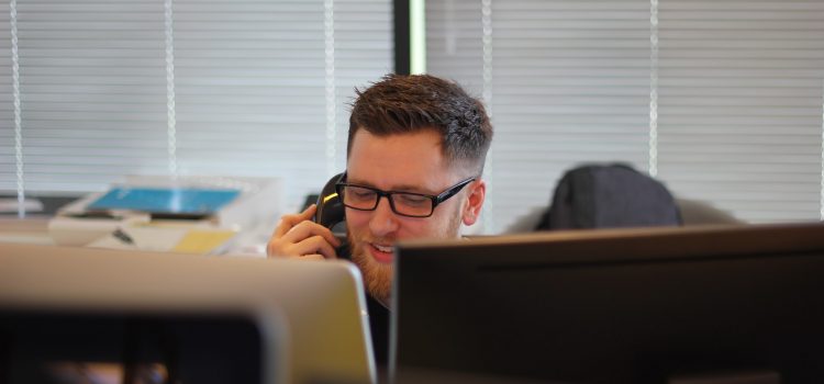 How to Talk to Customers and Apply Their Feedback 6 Tips for Providing Effective Customer Service