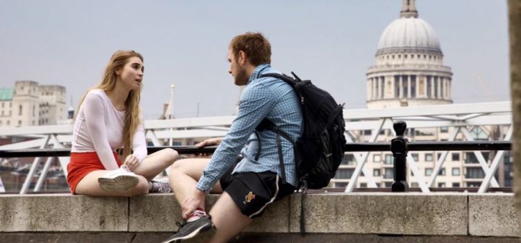 How to Break the Ice With a Stranger: Tips + Openers How to Break the Ice With a Stranger: Tips + Openers