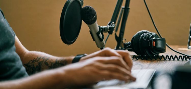 Which Digital Marketing Medium Should You Choose? Which Digital Marketing Medium Should You Choose?