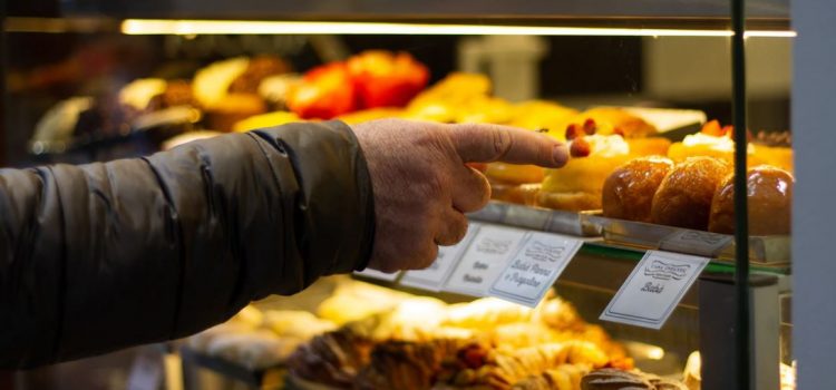 Overwhelmed by Choices? Here’s How to Decide Overwhelmed by Choices? Here’s How to Decide