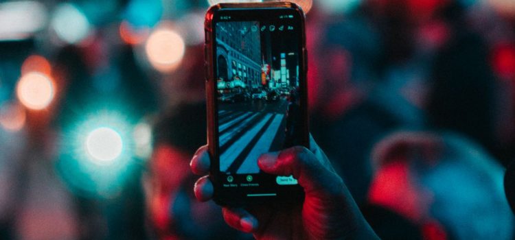 Should You Share Your Art Online, Despite the Risks? Should You Share Your Art Online, Despite the Risks?