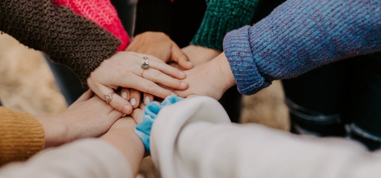 The 17 Indisputable Laws of Teamwork According to John Maxwell The 17 Indisputable Laws of Teamwork According to John Maxwell