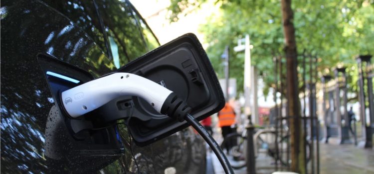 How the Inflation Reduction Act Affects Electric Vehicles