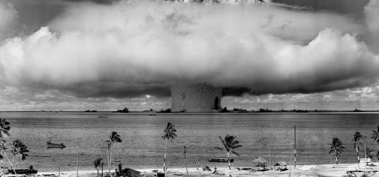 America’s Prometheus: Oppenheimer and the Manhattan Project America’s Prometheus: Oppenheimer and the Manhattan Project